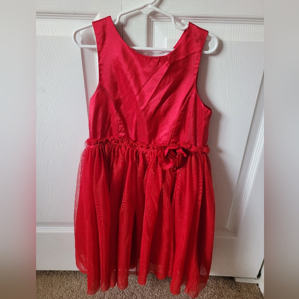 Red Sleeveless Dress with Flower Accent